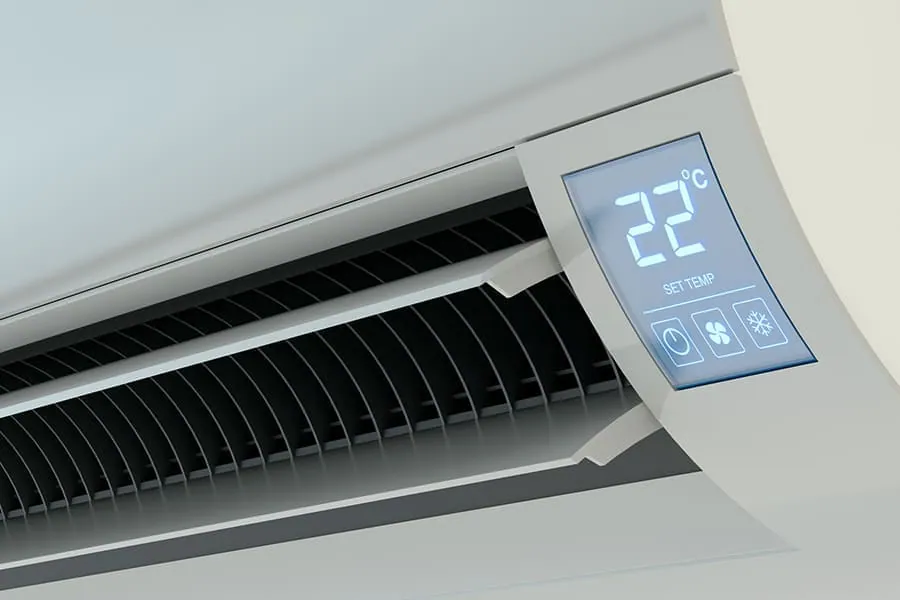 Split de aire acondicionado con la temperatura en pantalla, útil para comprobar el modo antes de pedir la reparación